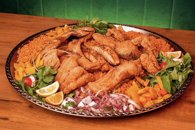 صينية سمك مقلي 4 اشخاص